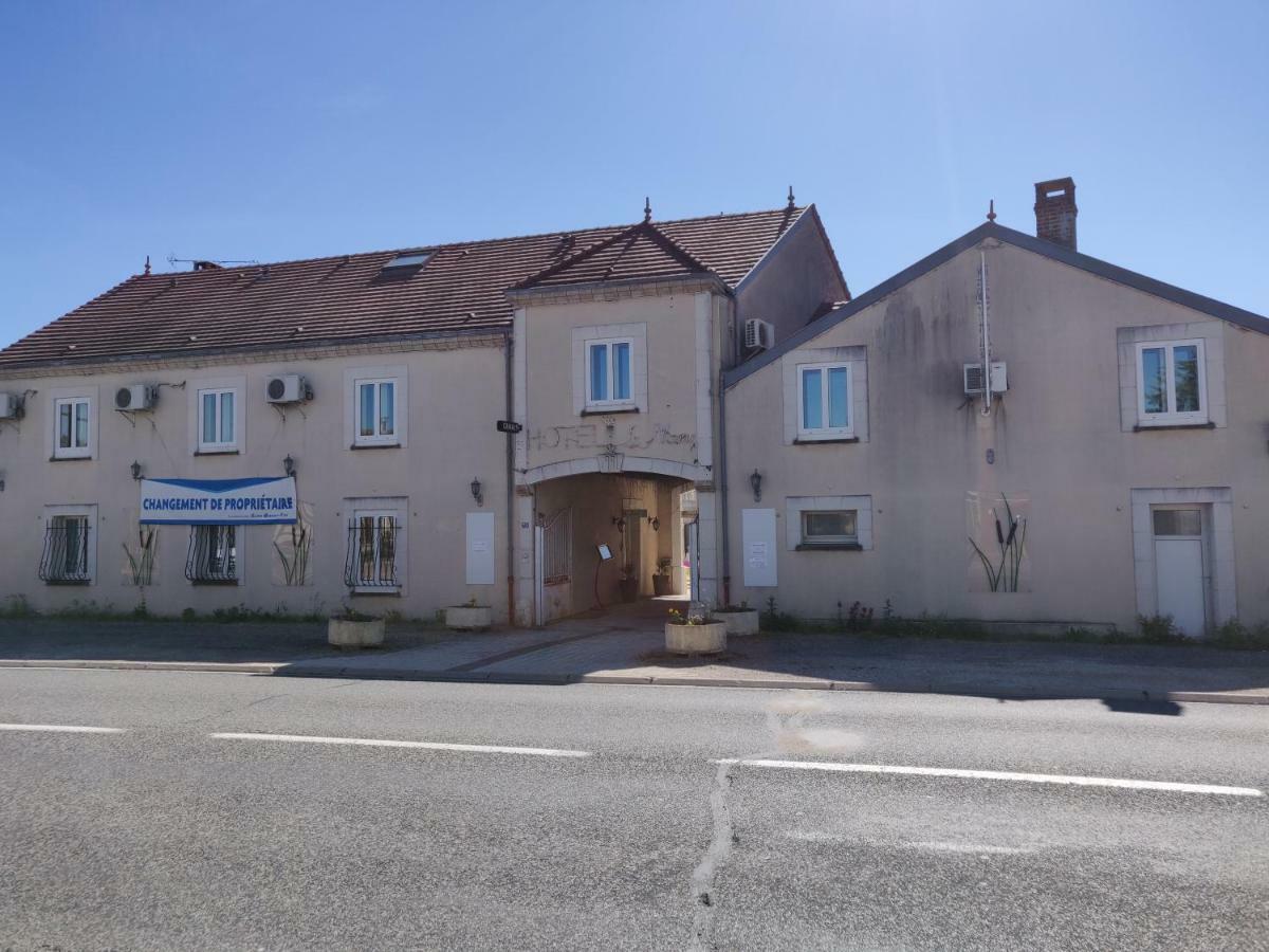 Hotel Le Marais Voue Bagian luar foto